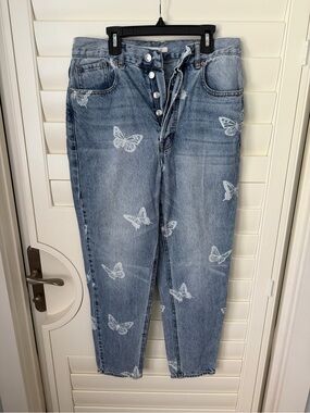 PacSun Light Blue Boyfriend Jeans with White Butterfly Print